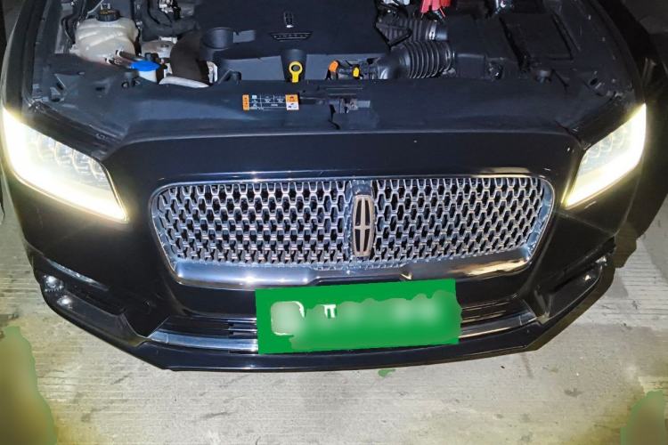 Used Lincoln Continental 2018 3.0T Four-Wheel Drive Prestige Edition Engine Bay