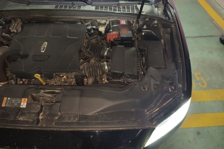 Used Lincoln Continental 2018 3.0T Four-Wheel Drive Prestige Edition Engine Bay Left
