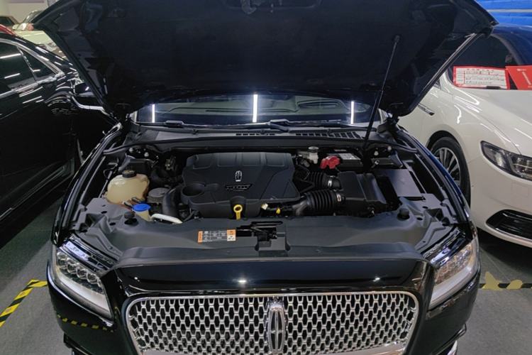 Used Lincoln Continental 2018 3.0T Four-Wheel Drive Prestige Edition Engine Bay