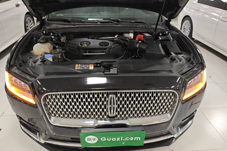 Used Lincoln Continental 2018 2.0T Two-Wheel Drive Luxury Edition Engine Bay