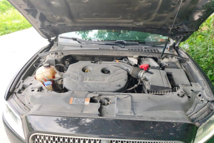 Used Lincoln Continental 2018 2.0T Two-Wheel Drive Deluxe Edition Engine Bay