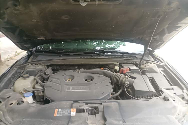 Used Lincoln Continental 2018 2.0T Two-Wheel Drive Deluxe Edition Engine Bay