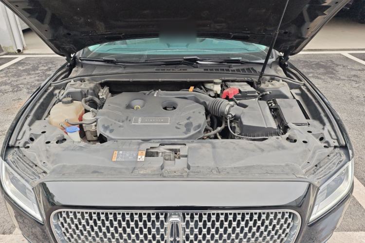 Used Lincoln Continental 2018 2.0T Two-Wheel Drive Deluxe Edition Engine Bay
