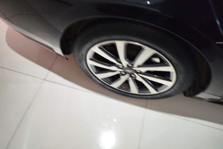 Used Lincoln Continental 2018 2.0T Two-Wheel Drive Deluxe Edition Exterior 8