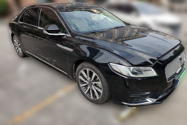 Used Lincoln Continental 2018 2.0T Two-Wheel Drive Deluxe Edition Front Right 45 Deg
