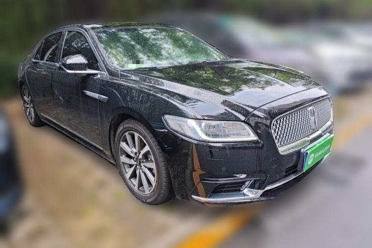 Used Lincoln Continental 2018 2.0T Two-Wheel Drive Deluxe Edition Front Right 45 Deg