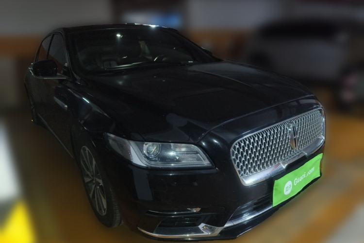 Used Lincoln Continental 2018 2.0T Two-Wheel Drive Deluxe Edition Front Right 45 Deg