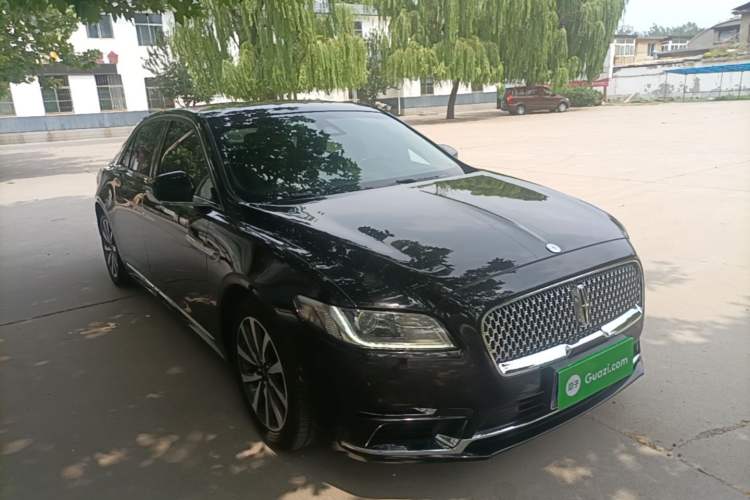 Used Lincoln Continental 2018 2.0T Two-Wheel Drive Deluxe Edition Front Right 45 Deg