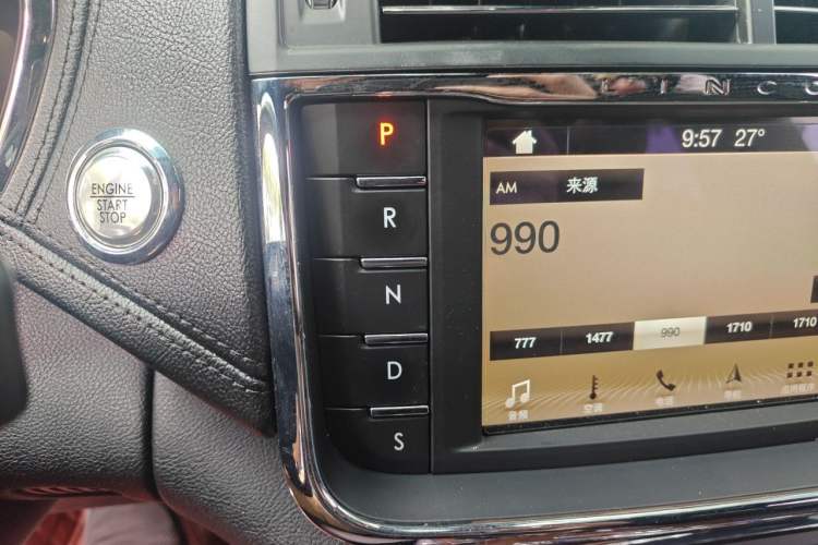 Used Lincoln Continental 2018 2.0T Two-Wheel Drive Luxury Edition Gear Lever