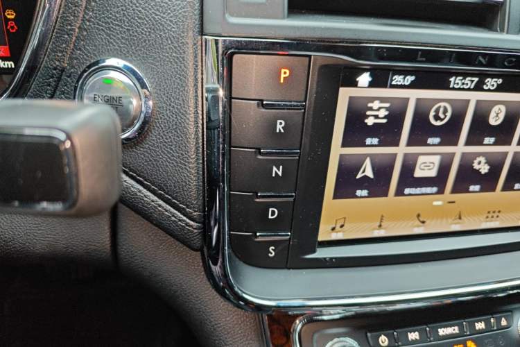 Used Lincoln Continental 2018 2.0T Two-Wheel Drive Deluxe Edition Gear Lever