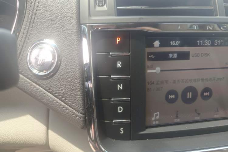 Used Lincoln Continental 2018 2.0T Two-Wheel Drive Luxury Edition Gear Lever
