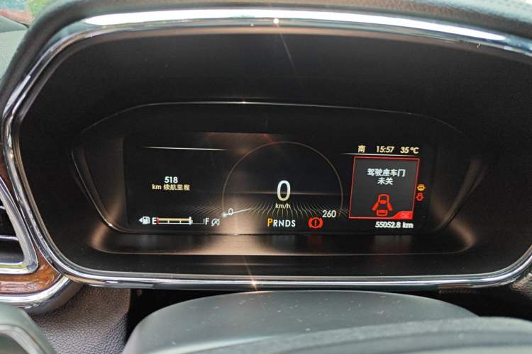 Used Lincoln Continental 2018 2.0T Two-Wheel Drive Deluxe Edition Instrument Cluster
