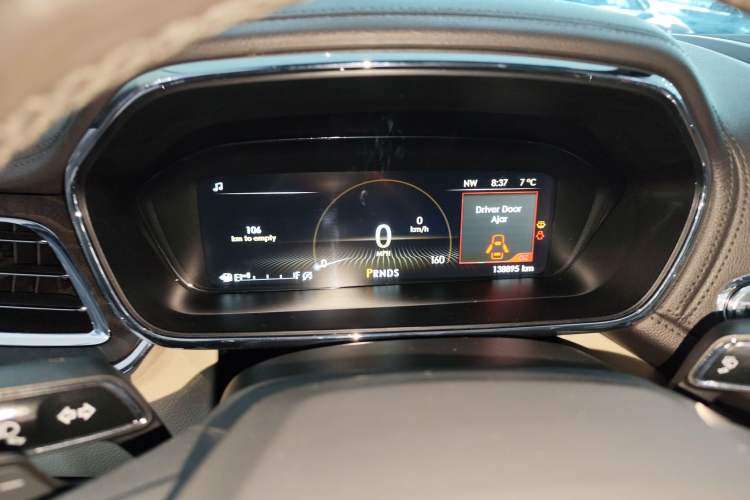 Used Lincoln Continental 2018 2.0T Two-Wheel Drive Deluxe Edition Instrument Cluster
