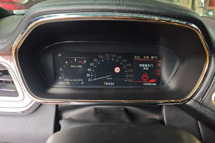 Used Lincoln Continental 2018 2.0T Two-Wheel Drive Luxury Edition Instrument Cluster