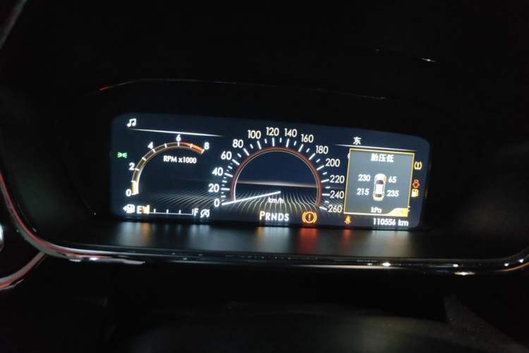 Used Lincoln Continental 2018 2.0T Two-Wheel Drive Prestige Edition Instrument Cluster