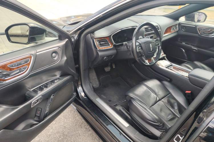 Used Lincoln Continental 2018 2.0T Two-Wheel Drive Prestige Edition Interior 3