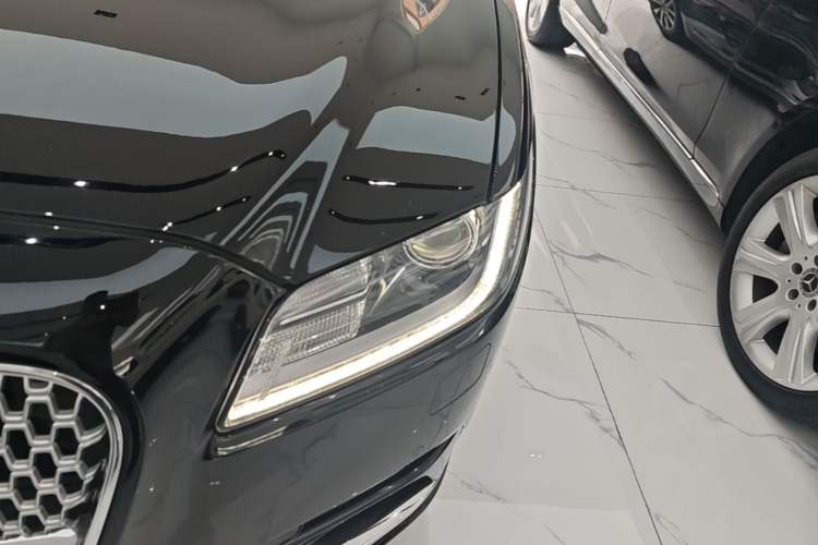 Used Lincoln Continental 2018 2.0T Two-Wheel Drive Deluxe Edition Left Front Headlight
