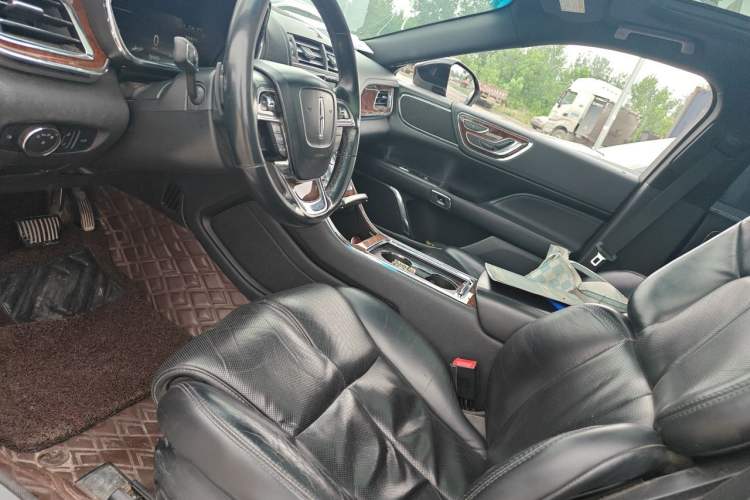 Used Lincoln Continental 2018 2.0T Two-Wheel Drive Deluxe Edition Left Front Seat