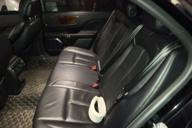 Used Lincoln Continental 2018 2.0T Two-Wheel Drive Deluxe Edition Left Rear Seat