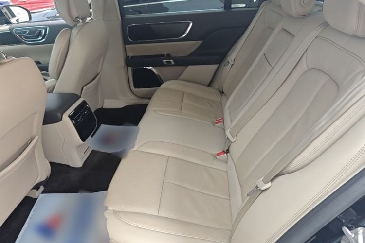 Used Lincoln Continental 2018 2.0T Two-Wheel Drive Deluxe Edition Left Rear Seat