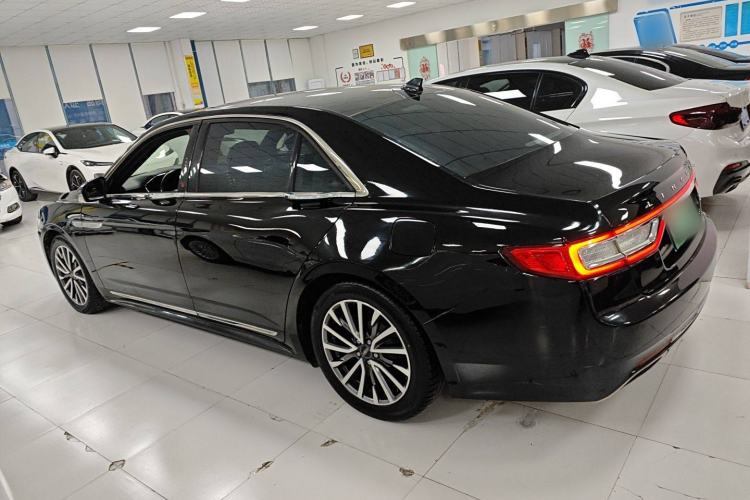 Used Lincoln Continental 2018 2.0T Two-Wheel Drive Luxury Edition Left Side
