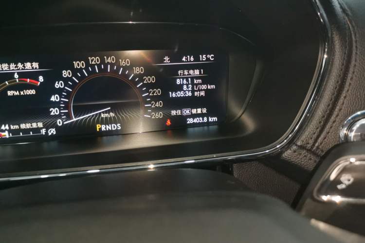 Used Lincoln Continental 2018 2.0T Two-Wheel Drive Deluxe Edition Odometer Close Up