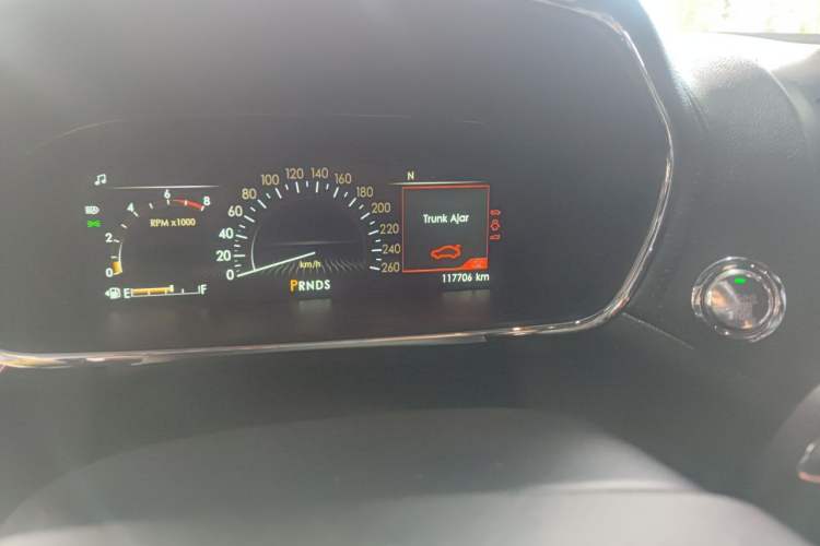 Used Lincoln Continental 2018 3.0T Four-Wheel Drive Prestige Edition Odometer Close Up