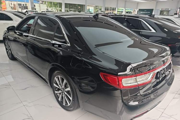 Used Lincoln Continental 2018 2.0T Two-Wheel Drive Deluxe Edition Rear Left 45 Deg