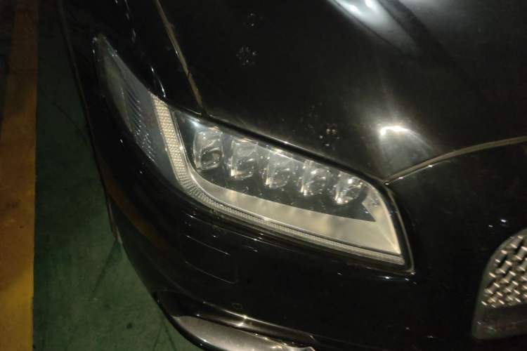 Used Lincoln Continental 2018 2.0T Two-Wheel Drive Prestige Edition Right Front Headlight