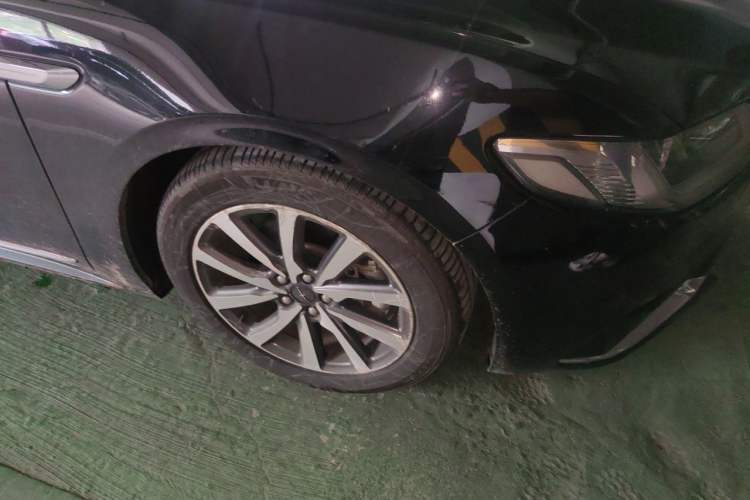 Used Lincoln Continental 2018 2.0T Two-Wheel Drive Deluxe Edition Right Front Wheel Hub