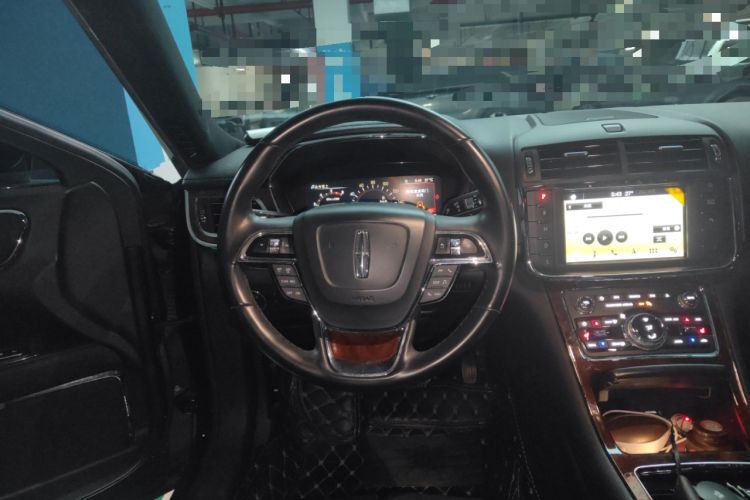 Used Lincoln Continental 2018 2.0T Two-Wheel Drive Deluxe Edition Steering Wheel