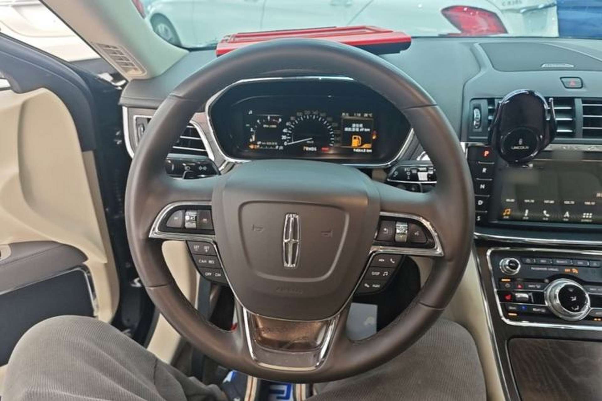 Used Lincoln Continental 2018 2.0T Two-Wheel Drive Deluxe Edition Steering Wheel
