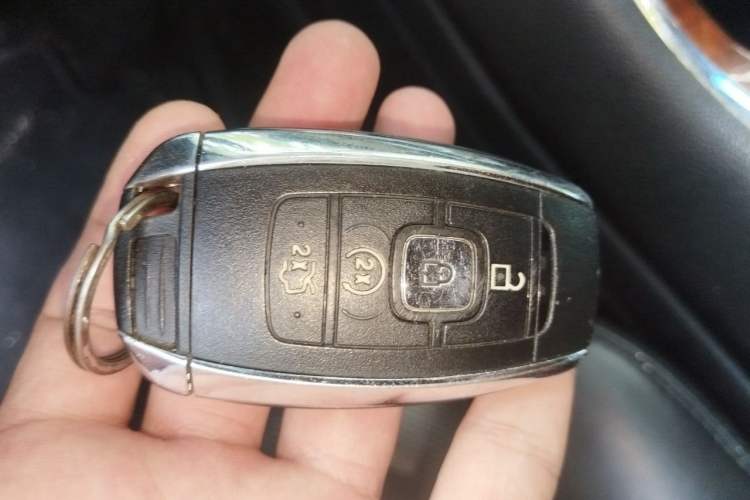 Used Lincoln Continental 2018 2.0T Two-Wheel Drive Deluxe Edition Vehicle Key