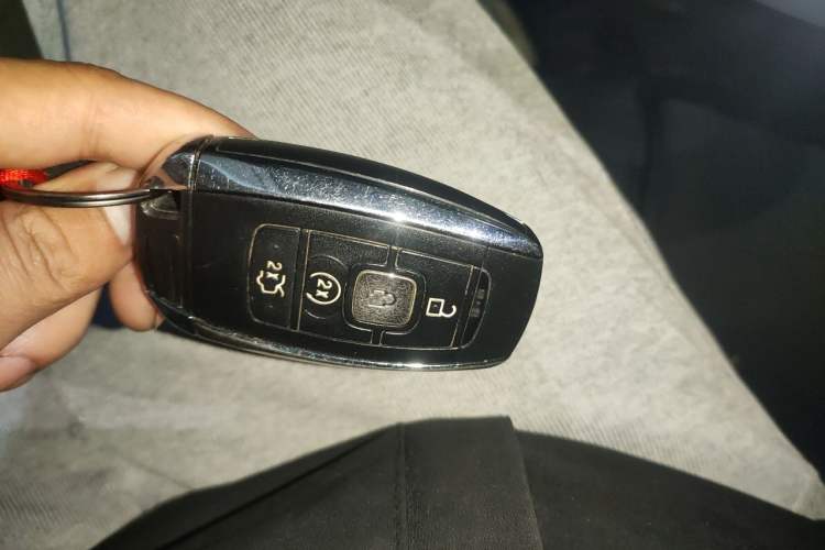 Used Lincoln Continental 2018 3.0T Four-Wheel Drive Presidential Edition Vehicle Key