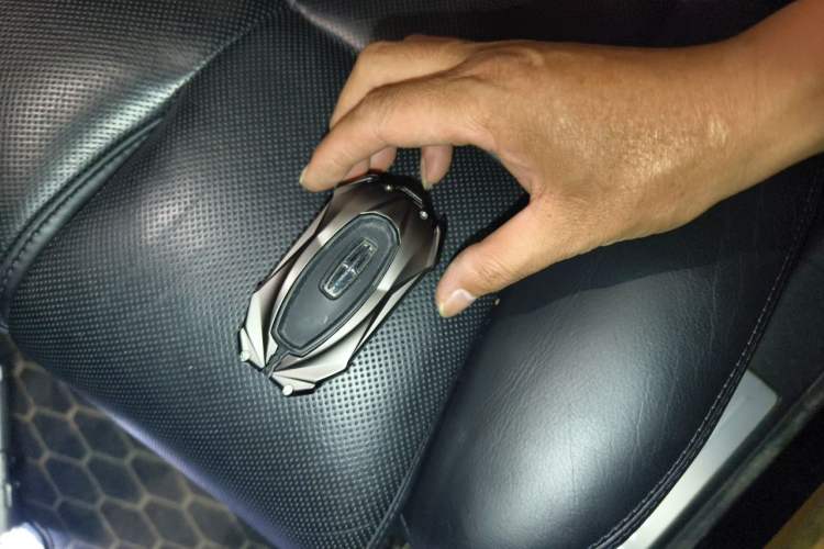 Used Lincoln Continental 2018 2.0T Two-Wheel Drive Deluxe Edition Vehicle Key