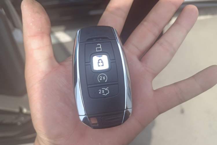 Used Lincoln Continental 2018 2.0T Two-Wheel Drive Luxury Edition Vehicle Key