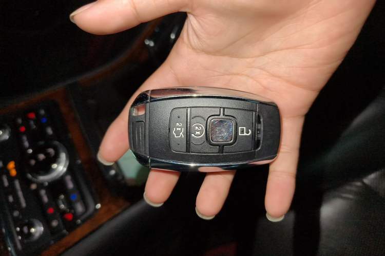 Used Lincoln Continental 2018 2.0T Two-Wheel Drive Deluxe Edition Vehicle Key