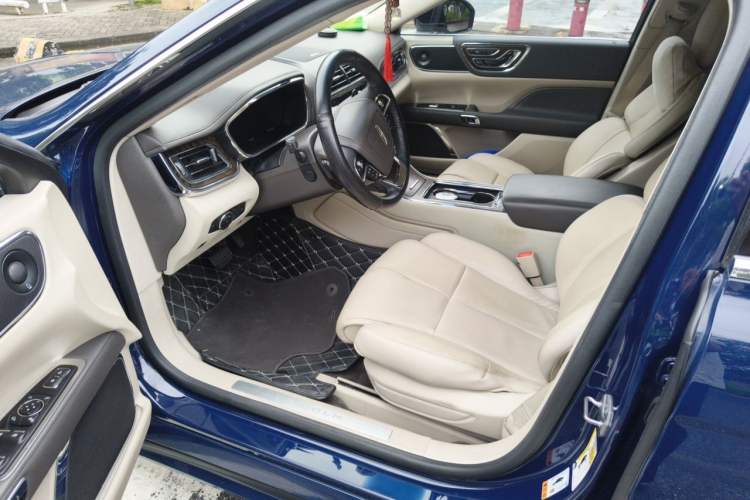 Used Lincoln Continental 2018 2.0T Two-Wheel Drive Prestige Edition Driver Seat