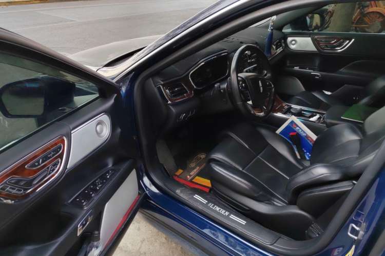 Used Lincoln Continental 2018 3.0T Four-Wheel Drive Prestige Edition Driver Seat