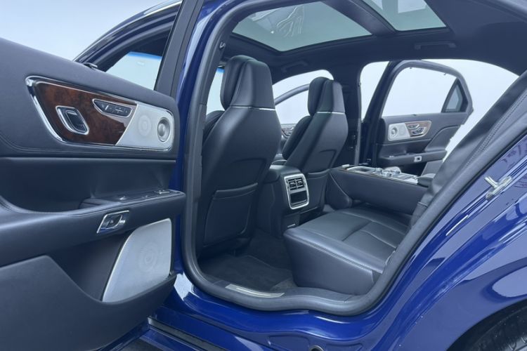 Used Lincoln Continental 2018 3.0T Four-Wheel Drive Prestige Edition Interior 1