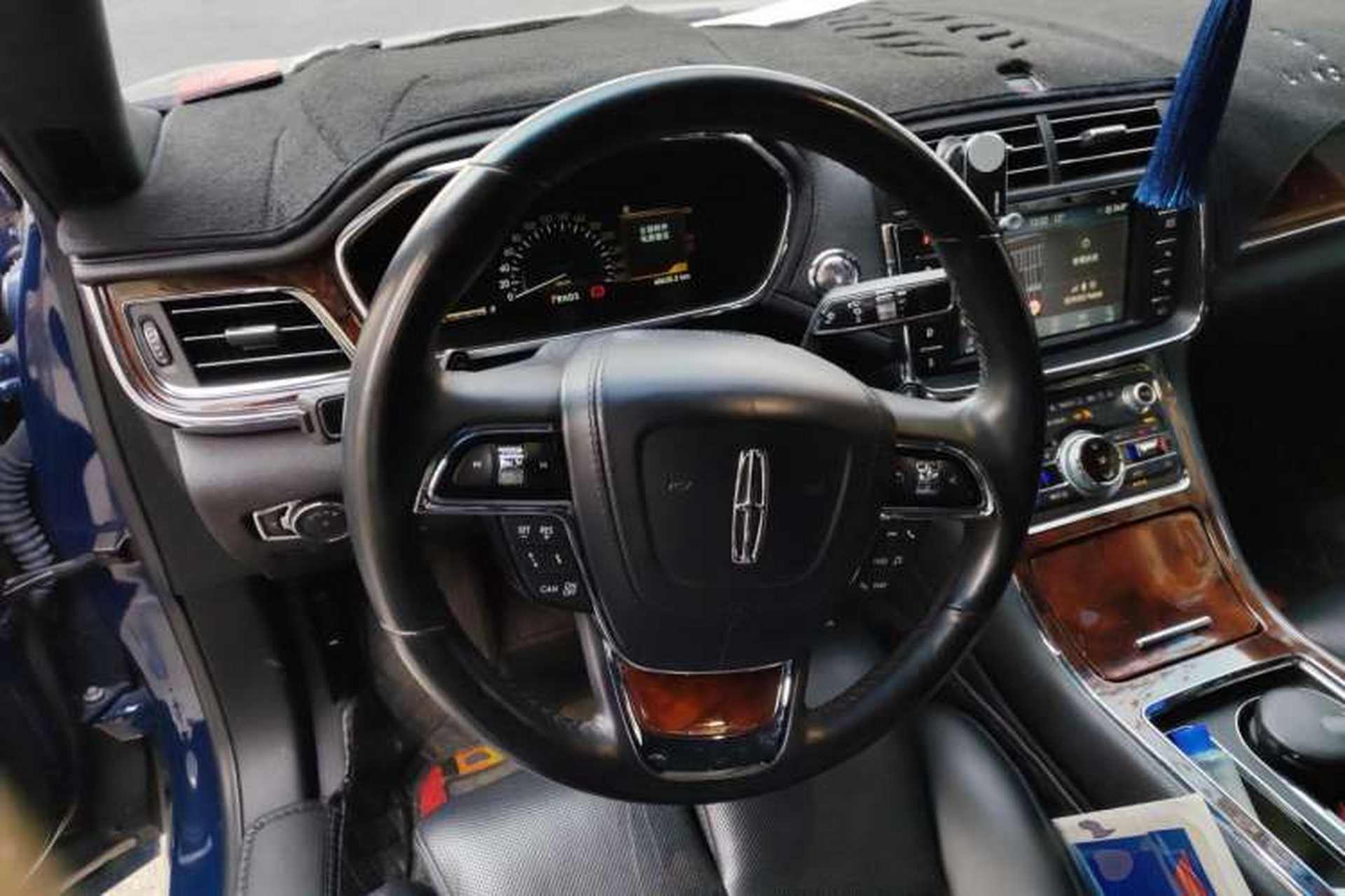Used Lincoln Continental 2018 3.0T Four-Wheel Drive Prestige Edition Steering Wheel