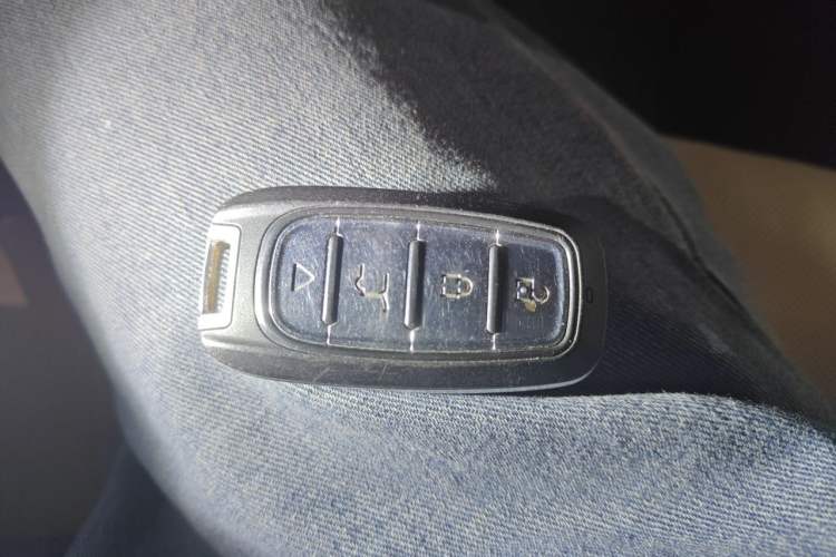 Used Lincoln Continental 2018 2.0T Two-Wheel Drive Prestige Edition Vehicle Key
