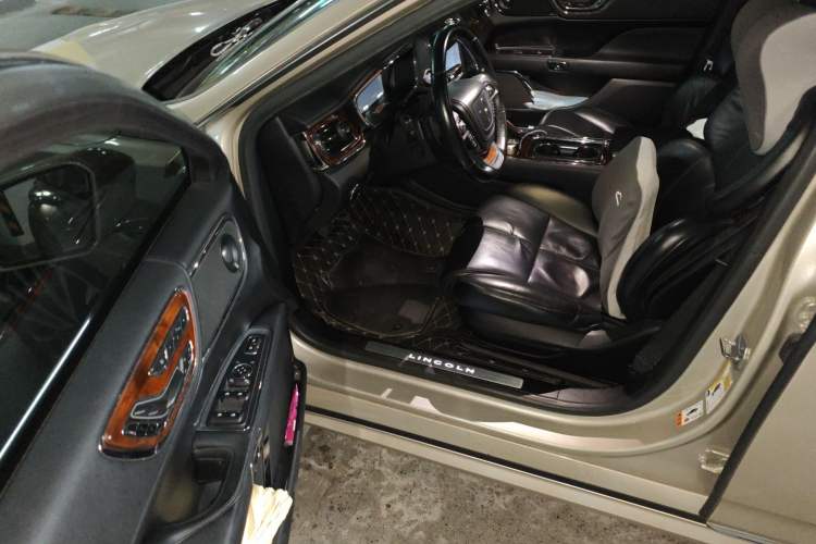 Used Lincoln Continental 2018 2.0T Two-Wheel Drive Prestige Edition Interior 3