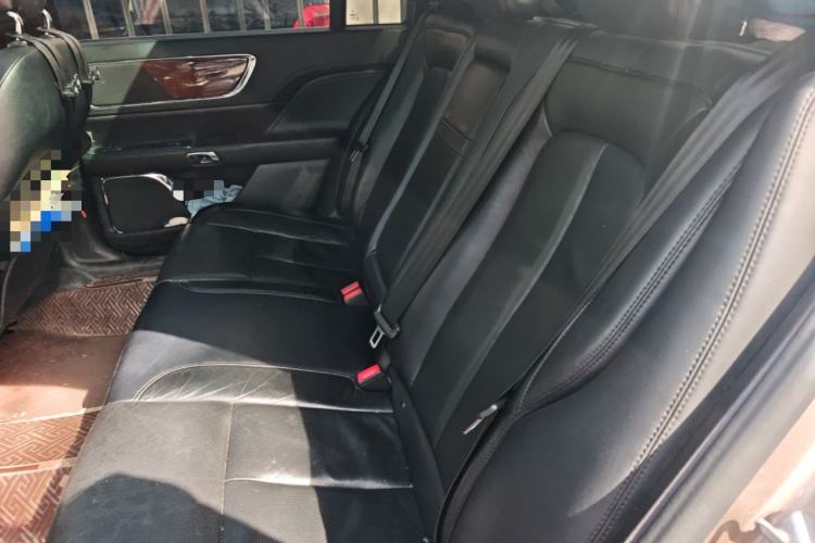 Used Lincoln Continental 2018 2.0T Two-Wheel Drive Deluxe Edition Left Rear Seat