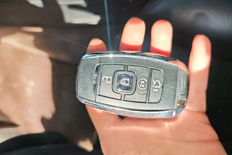 Used Lincoln Continental 2018 2.0T Two-Wheel Drive Deluxe Edition Vehicle Key