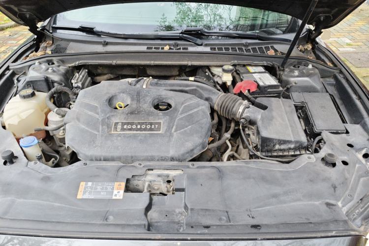 Used Lincoln Continental 2018 2.0T Two-Wheel Drive Deluxe Edition Engine Bay