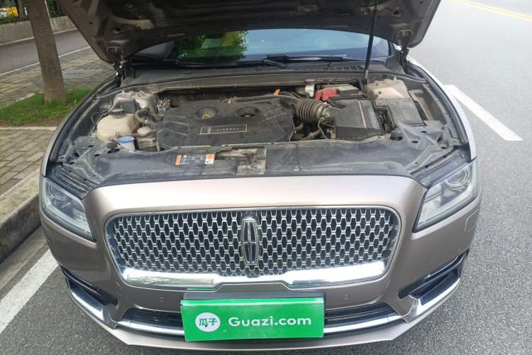 Used Lincoln Continental 2018 2.0T Two-Wheel Drive Deluxe Edition Engine Bay