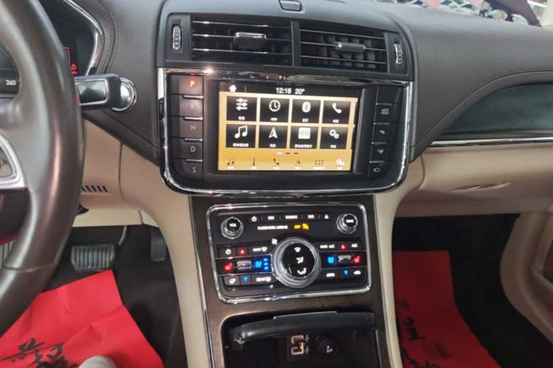 Used Lincoln Continental 2018 3.0T Four-Wheel Drive Prestige Edition Audio And AC Panel
