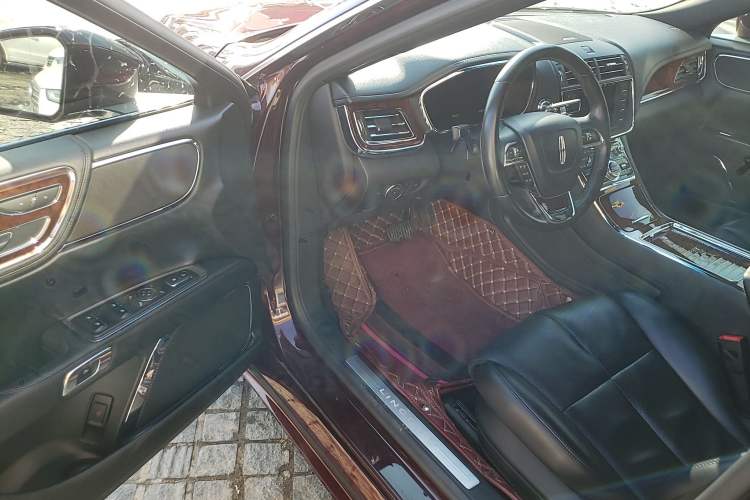 Used Lincoln Continental 2018 2.0T Two-Wheel Drive Deluxe Edition Driver Seat