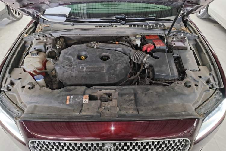 Used Lincoln Continental 2018 2.0T Two-Wheel Drive Luxury Edition Engine Bay